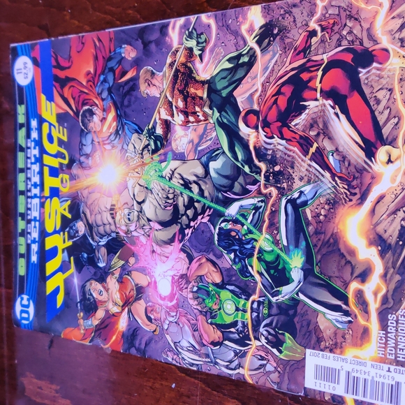 Justice League 11 comic - Picture 1 of 1